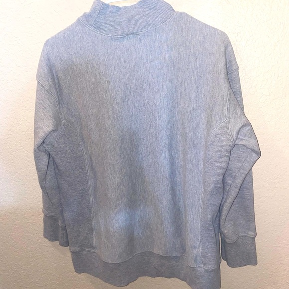 Champion Sweater - Picture 5 of 5